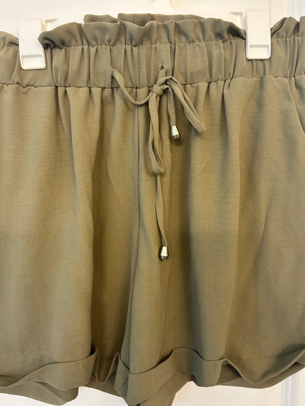 SHEIN Curve Olive Green Paperbag Waist Shorts Size 1XL High Waisted Tie Front - Picture 2 of 4